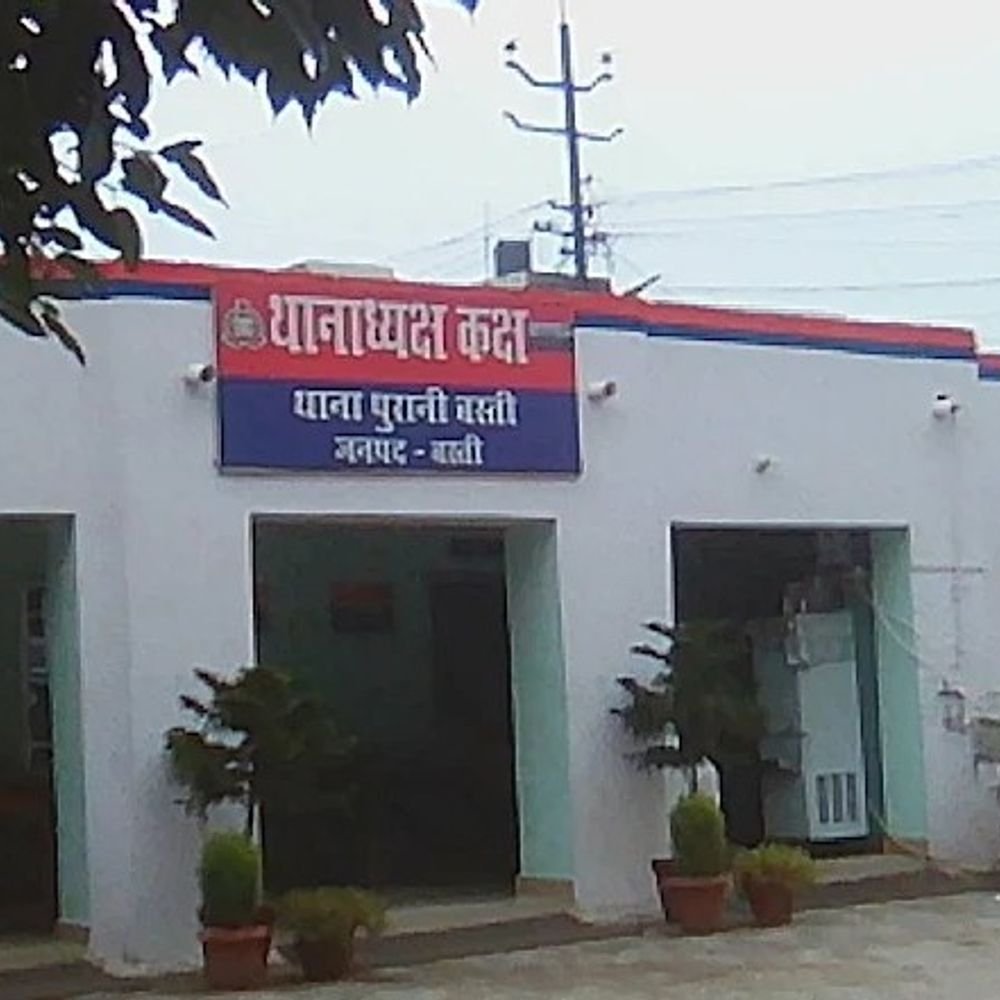 फार्मर पर 13-लाख के मुर्गे और दाना बेचने का आरोप:सुपरवाइजर फार्म पहुंचा तो गायब मिले ब्रायलर मुर्गे; कंपनी ने मांगी नुकसान की भरपाई