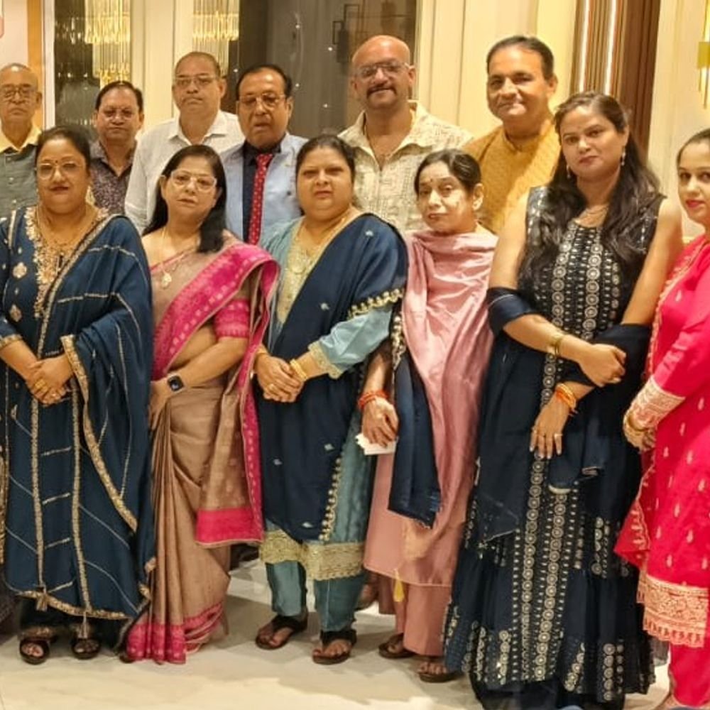 मुरादाबाद में रोटरी क्लब ग्रेट ने मनाया 'मंगलमयी दीपोत्सव सभा':दीपमाला-रंगोली सजाई, ईको फ्रेंडली दीपावली का दिया संदेश
