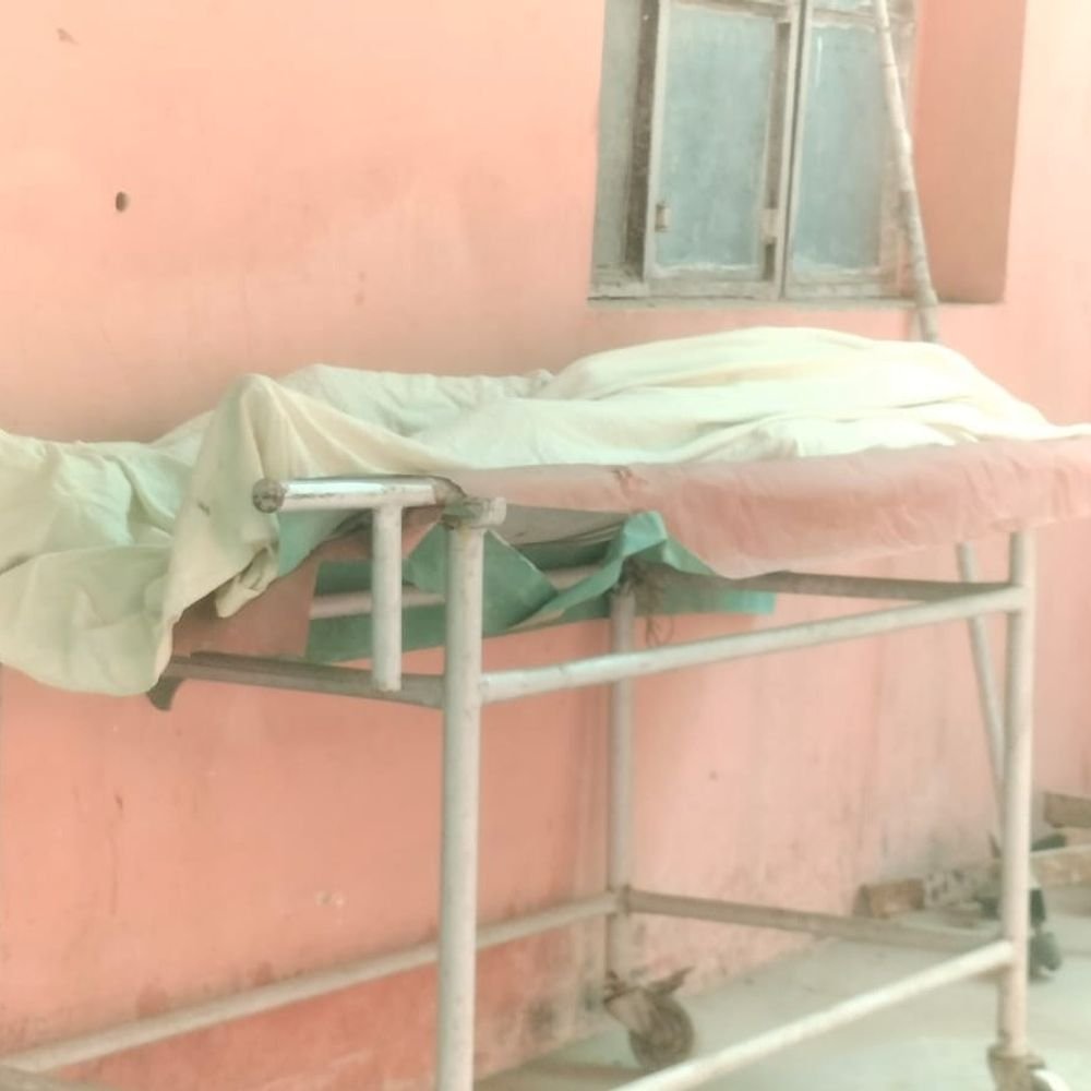 ललितपुर के जामनी नदी में मिला युवक का शव:ग्रामीणों ने शव को नदी से बाहर निकला, अस्पताल में डॉक्टरों ने मृत घोषित किया