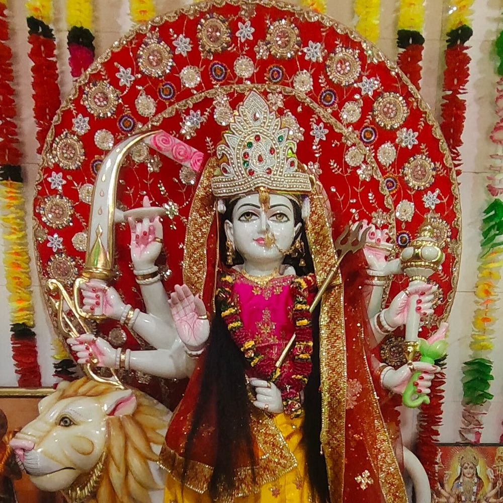 महराजगंज में हरिकीर्तन आयोजित:श्रद्धालुओं ने माता रानी की महिमा का गुणगान और पूजा-अर्चना की