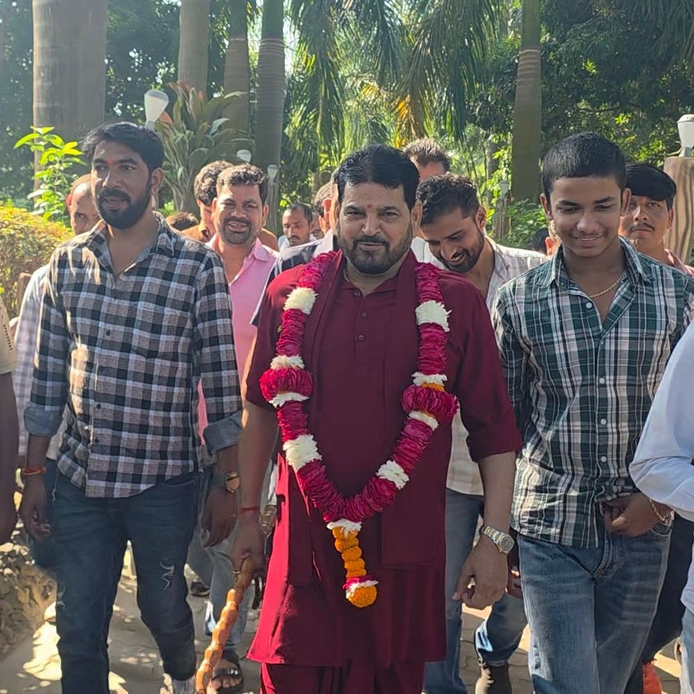 राहुल के नेतृत्व में कांग्रेस 100वां चुनाव भी हार जाएगी:खड़गे के मोदी पर दिए बयान पर गोंडा में बोले- उनको भाषा का प्रॉब्लम, वह समझते नहीं हैं