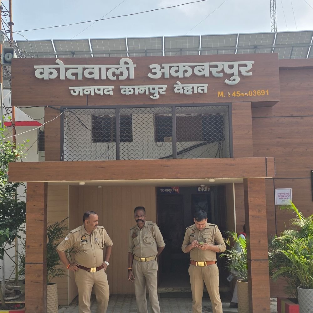 कानपुर देहात में दहेज मांगने पर 4 पर FIR:शादी में 45 लाख दिए, फिर भी 20 लाख और ऑटोमैटिक वॉशिंग मशीन मांग रहे थे