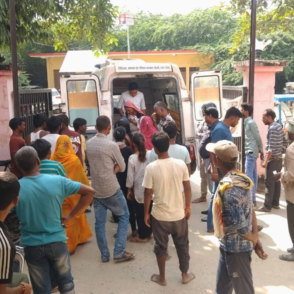 रायबरेली में छत से गिरकर मासूम की मौत:छत पर खेल समय हुआ हादसा, अस्पताल ले जाते समय रास्ते में तोड़ा दम