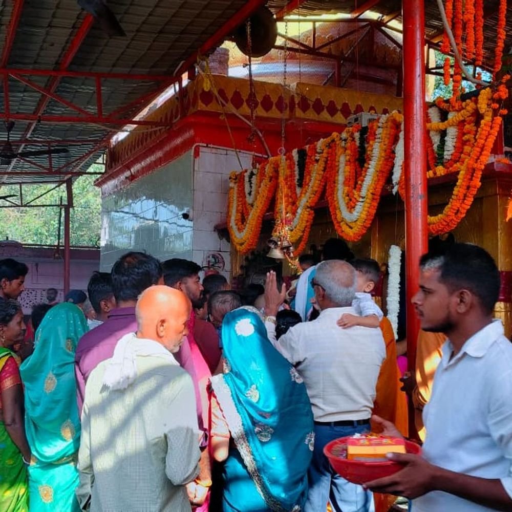 मां कामाख्या धाम में दर्शन को उमड़ी भीड़:9 दिनों में 20 लाख भक्तों के पहुंचने का अनुमान