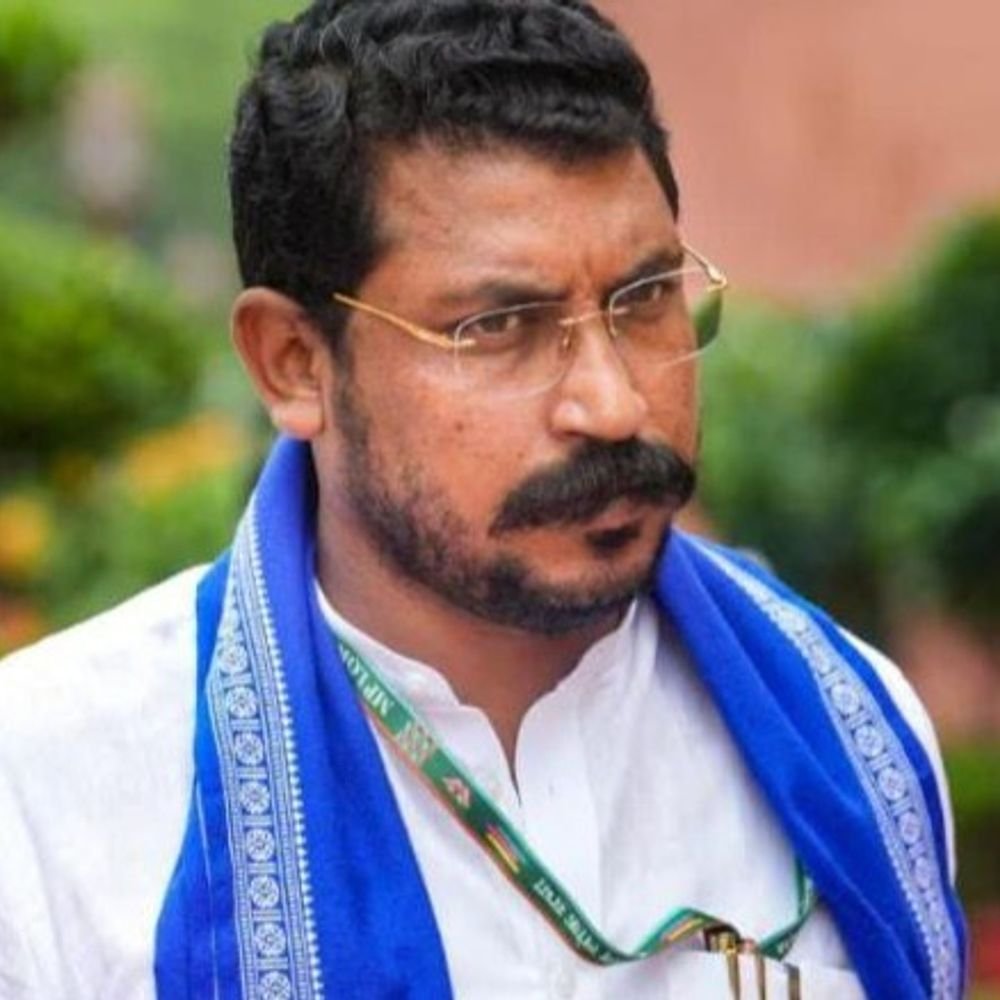 सांसद चंद्रशेखर के खिलाफ गैर जमानती वारंट जारी:गाजियाबाद की कोर्ट ने 2018 के मामले में लिया संज्ञान, थप्पड़ मारने में कोर्ट में नहीं हुए पेश