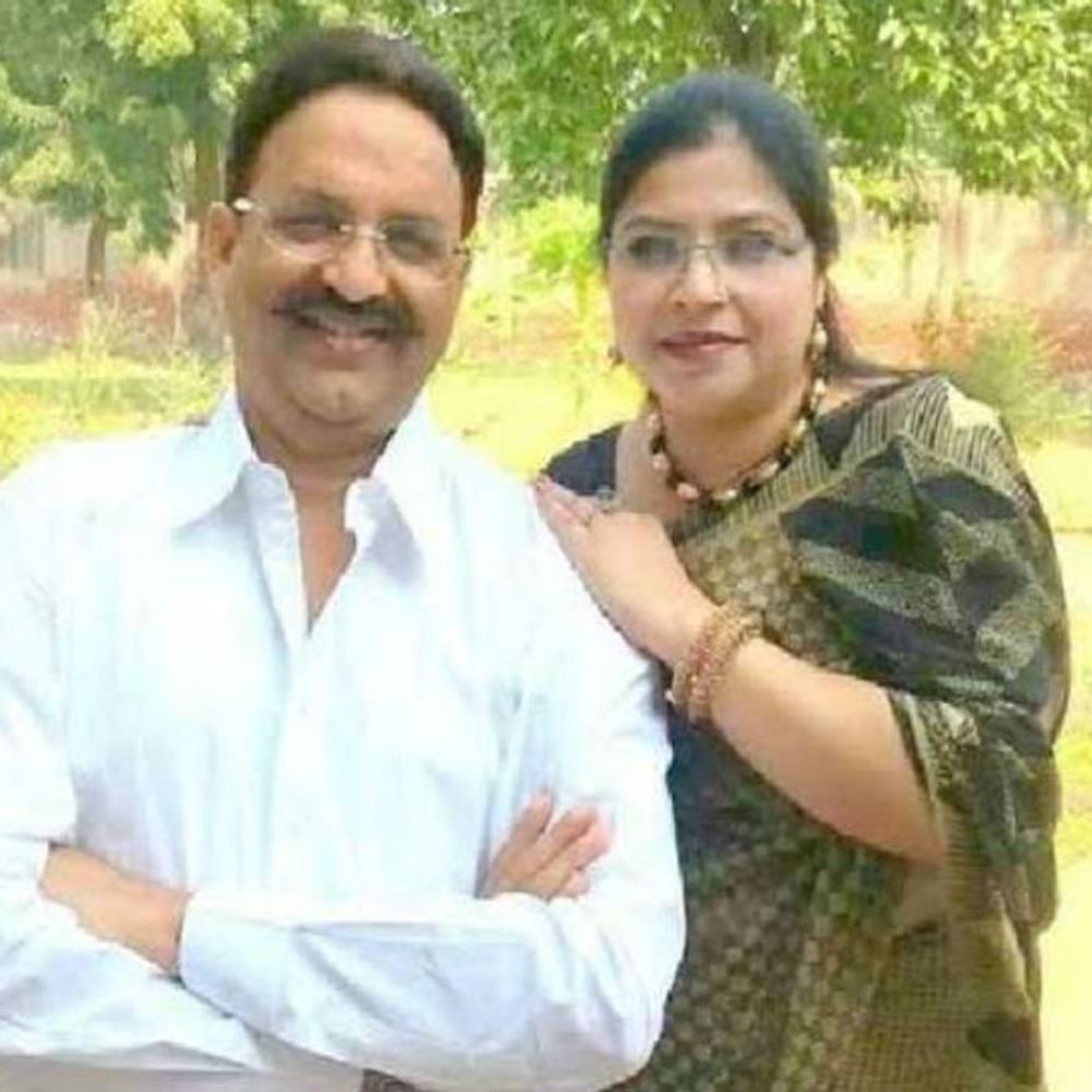 नए एसपी का एक्शन, फरार इनामी अपराधियों की होगी गिरफ्तारी:मुख्तार अंसारी की पत्नी अफशां पर 10 केस, 50 हजार का इनाम