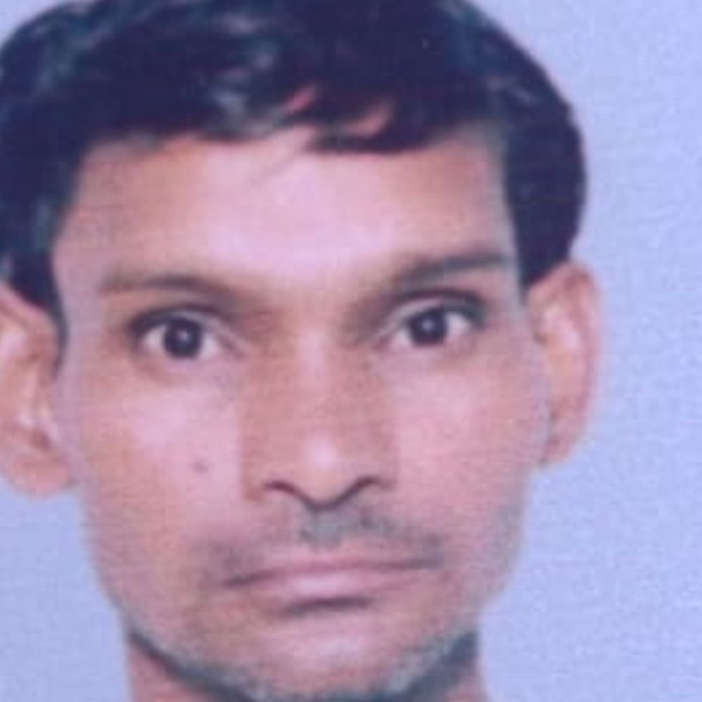 हाथरस में होटल के सामने मिला युवक का शव:परिजनों ने जताई हत्या की आशंका, होटल पर खाना खाने निकला था