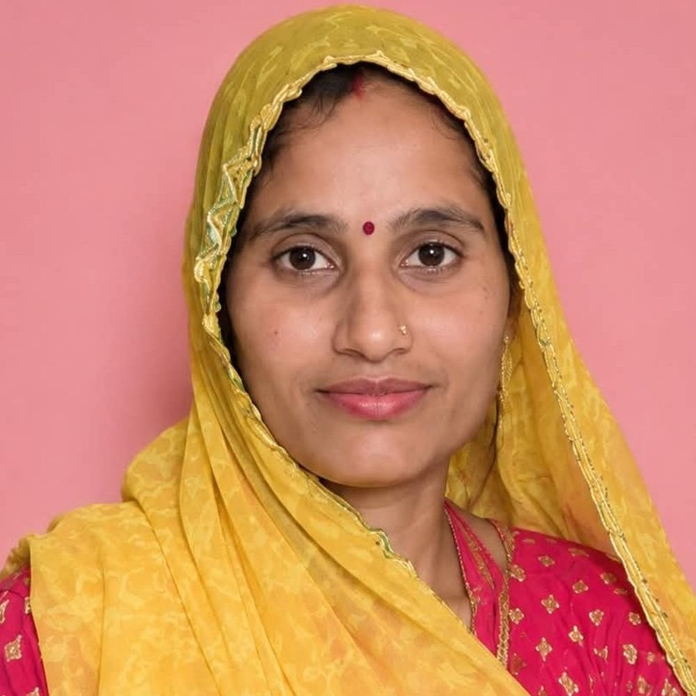 खुले बिजली के तारों की चपेट में आई महिला:जालौन में मौके पर मौत, मां को खोने से अनाथ हुए दो बच्चे