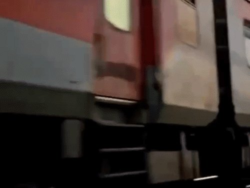22, 23 और 24 को कैंसिल रहेगी तीन ट्रेनें:3 ट्रेनों के रूट बदले, एक जनवरी कई ट्रेनों के नंबर बदल जाएंगे