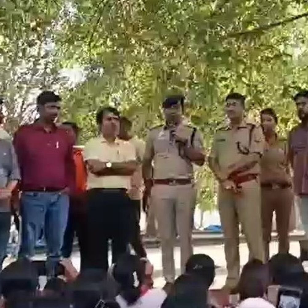 बीसी सखियों का धरना समाप्त:उपमुख्यमंत्री से वार्ता के बाद मिला आश्वासन, मांगों पर एक माह में होगा निर्णय