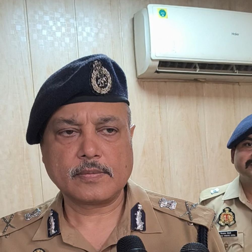मेरठ में त्योहारों पर सुरक्षा सख्त:संवेदनशील इलाकों से बाजारों तक विशेष इंतजाम, अमावस्या स्नान-नवरात्र पर CCTV-ड्रोन से निगरानी