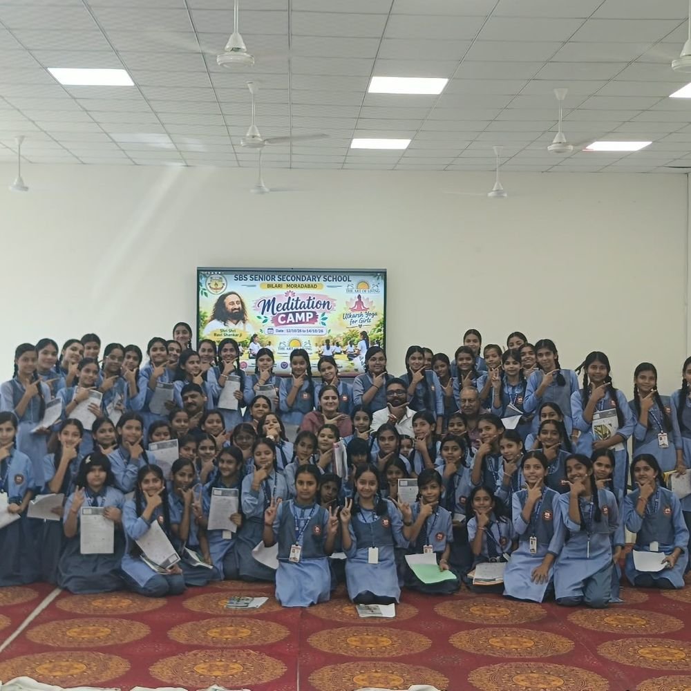 बिलारी में छात्राओं के लिए ध्यान शिविर:ध्यान अभ्यास से आत्मविश्वास बढ़ाने पर जोर, छात्राओं ने सीखे साधना के तरीके