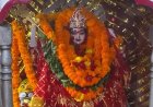 नवरात्रि के पांचवें दिन मां स्कंदमाता की पूजा:चंदौली के मंदिरों में उमड़े भक्त, सुख-समृद्धि की कामना की