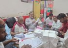 एमएलसी चुनाव में हर वोटर तक पर्ची पहुंचा रहे सपाई:डॉ. मानसिंह के समर्थन में घर-घर पहुंच रहे कार्यकर्ता, 23 अक्टूबर को मतदान
