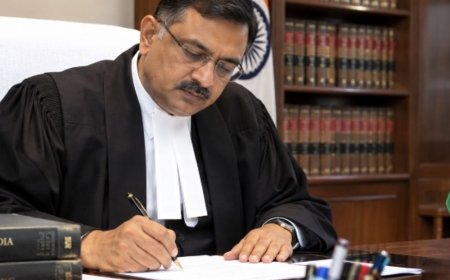 42 पूर्व जजों का लेटर- SIR का बचाव किया:चुनाव आयोग पर आरोपों के बीच ‘वोट चोरी’ के दावों पर सबूत मांगे