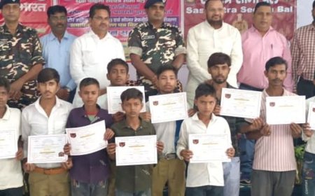 श्रावस्ती में SSB का 20 दिवसीय प्रशिक्षण पूरा:30 ग्रामीणों को मिला रोजगारपरक हुनर, 15 युवाओं को सोलर टेक्नीशियन का प्रशिक्षण
