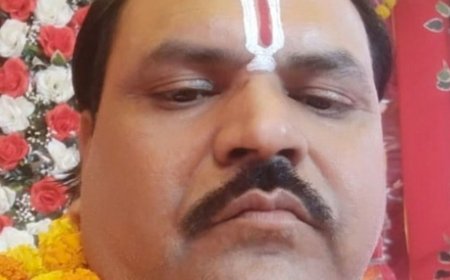 हैरिंग्टनगंज में श्रीकृष्ण की बाल लीलाओं का वर्णन:भागवत कथा में माखन चोरी से गोवर्धन धारण तक के प्रसंग सुनाए