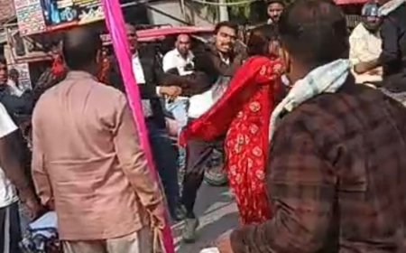 पेशी पर आए पति-पत्नी पर बीच सड़क हमला:बहराइच में एसपी कार्यालय से कुछ दूर हुई घटना, वीडियो भी आया सामने