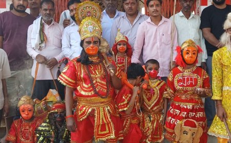 बदायूं में रामलीला महोत्सव की तैयारी:खितौरा में बजरंगबली की झांकी, 24 अक्टूबर से होगा नाट्य मंचन
