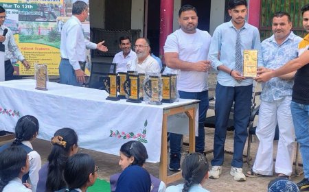 कबड्डी चैंपियनशिप में खिलाड़ियों का सम्मान:शाहपुर में अर्पित समेत चार खिलाड़ियों को ट्रॉफी और नकद पुरस्कार