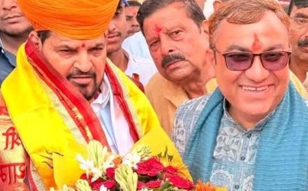 बृजभूषण बोले- Gen Z आंदोलन विदेशी ताकतें करवा रही हैं:सीतापुर में कहा- ये सनातन परंपरा से नहीं खाता मेल, राम कथा में हुए शामिल
