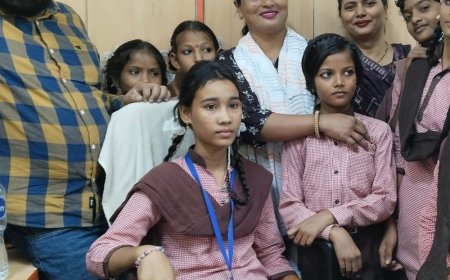 छात्रा बनी एक दिन की बैंक मैनेजर:बैंकिंग से रूबरू हुईं छात्राएं, अर्शिफा ने एक दिन संभाली मैनेजर की जिम्मेदारी