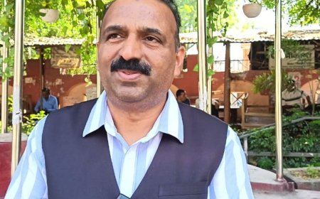 वसीम राईन ने फारूक अब्दुल्ला के खिलाफ मुकदमे की मांग:बाराबंकी में कहा- पाकिस्तान की तारीफ करना निंदनीय, वह देश हमारी सुरक्षा के लिए खतरा