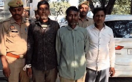 ट्रांसफार्मर से तांबा चोरी गिरोह के 3 मेंबर अरेस्ट:कानपुर में 111 Kg तांबे की प्लेटें बरामद, कबाड़ी को बेचते थे माल