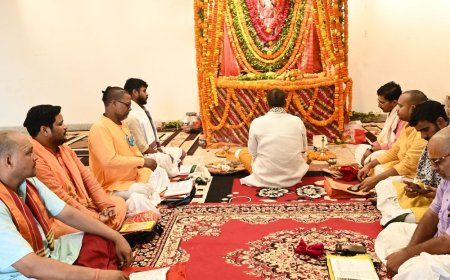 काशी विश्वनाथ धाम में शक्ति-शिव की आराधना:नवरात्र के षष्ठम दिन काशी विश्वनाथ धाम में विशेष पूजन, नवदुर्गा सप्तशती का पाठ
