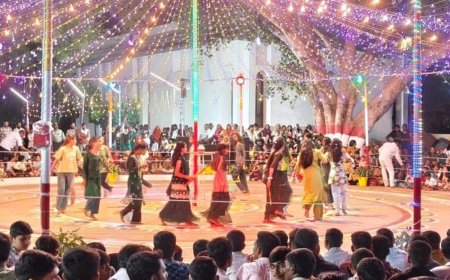गरबा महोत्सव में दिखी सांस्कृतिक कार्यक्रम:15 दलों की प्रस्तुतियों में बुंदेलखंडी लोकनृत्य और गुजराती गरबा ने मोहा मन
