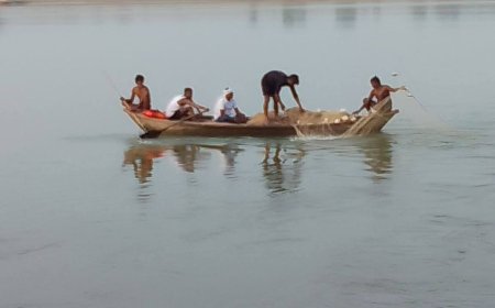 बांदा में यमुना नदी में डूबा किशोर:नहाते समय गहरे पानी में डूबा, पिता के साथ मेले में गुलाब लच्छी बेचने आया था