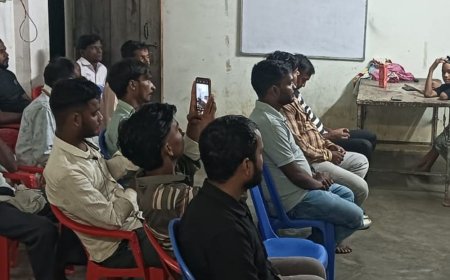 लखनऊ में धम्म प्रवर्तन दिवस पर बैठक:आंबेडकर के विचारों पर हुई चर्चा, समानता और सामाजिक न्याय पर जोर