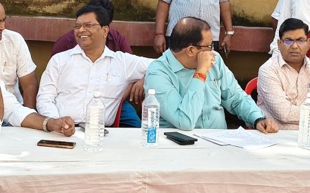 MLC चुनाव में फर्जी वोटिंग पर होगी कड़ी कार्रवाई:मंडलायुक्त ने दिए निर्देश, मतदान के लिए मिला अवकाश, वेतन भी नहीं कटेगा