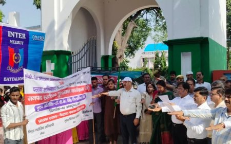 डीएम ने संचारी रोग नियंत्रण अभियान का शुभारंभ किया:कैलाश प्रकाश स्टेडियम से विशाल जागरूकता रैली निकाली गई, स्वच्छता का संदेश दिया