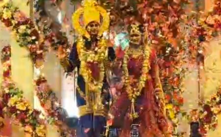 सिया को ब्याहने चले रघुराई, चहुंओर बजने लगी शहनाई:प्रतापगढ़ के भरत चौक पर हुआ राम-सीता का विवाह का मंचन, मंगलगीतों पर झूमे भक्त
