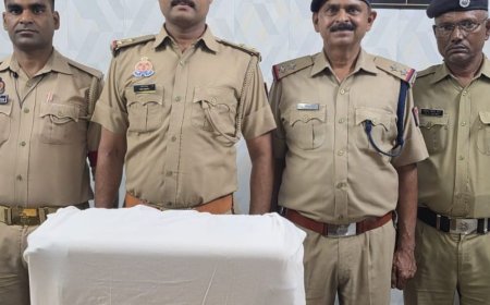 अमृतसर एक्सप्रेस में लावारिस बैग से गांजा मिला:गाजीपुर सिटी स्टेशन पर 8.126 किलो गांजा बरामद, कीमत 4.06 लाख रुपए