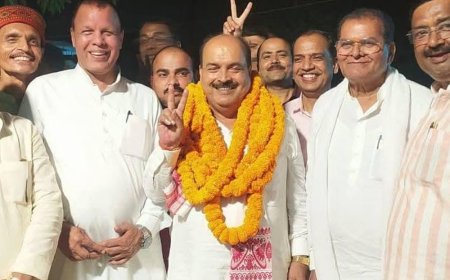 ध्रुव कुमार त्रिपाठी शिक्षक सीट से निर्वाचित:भाजपा नेताओं ने गोरखपुर विश्वविद्यालय पहुंचकर दी बधाई, कार्यकर्ताओं में जुटे