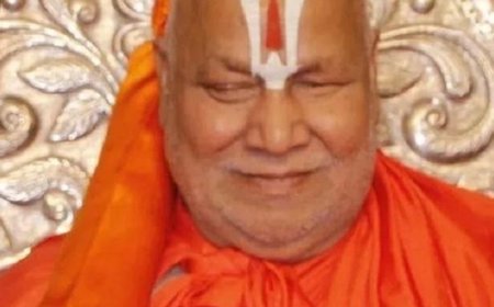 तुलसी पीठाधीश्वर स्वामी रामभद्राचार्य को नोटिस:ब्राह्मणों की उपजातियों पर टिप्पणी के मामले में प्रयागराज कोर्ट में परिवाद दाखिल