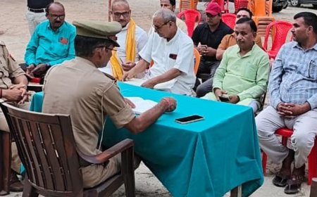 बलिया में पीस कमेटी की बैठक:दीपावली छठ पर्व शांतिपूर्ण संपन्न कराने, सौहार्द बनाए रखने पर चर्चा