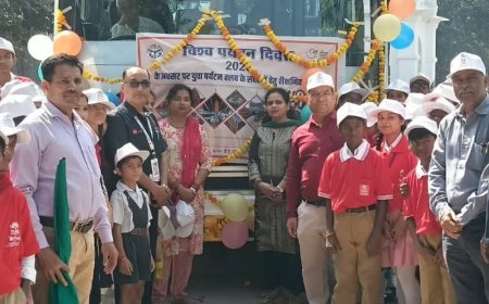 पर्यटन दिवस पर बिठूर पहुंचे स्कूली बच्चे:वाल्मीकि जी की कथा, रामायण की रचना के बारे में जानकारी प्राप्त की