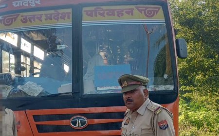 बिजनौर में ऑपरेशन कवच के तहत 14 बसों के चालान:29 बसों की जांच की गई, इमरजेंसी खिड़की और अग्नि सुरक्षा उपकरण भी चेक हुए