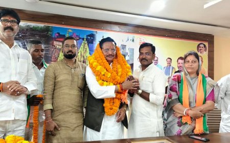 चंदौली भाजपा कार्यालय में MLC चुनाव जीतने पर मंथन:शिक्षक-स्नातक MLC प्रत्याशी को जिताने की अपील
