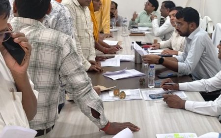 अयोध्या की तहसीलों में संपूर्ण समाधान दिवस:सरकारी सीलिंग की जमीन पर कब्जे का मामला उठा, शिकायत के बाद भी कार्रवाई नहीं