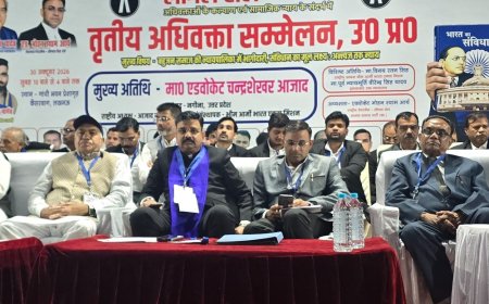 लखनऊ में आजाद समाज पार्टी का अधिवक्ता सम्मेलन शुरू:हजारों अधिवक्ता हुए शामिल, पुलिस उत्पीड़न, चैंबरों की सुरक्षा और स्वतंत्र पैरवी के अधिकार का मुद्दा उठा