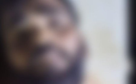 रेलवे स्टेशन पर पैसेंजर ट्रेन में मिला युवक का शव:अलीगढ़ का रहने वाला था मृतक, दोस्त भी साथ था, जीआरपी कर रही जांच