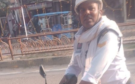 मिस्त्री ने इंतजार करने को कहा तो भड़का सिपाही, मारपीट:चित्रकूट में दुकानदार आमिर ने लगाए आरोप, SP ने जांच का भरोसा दिया
