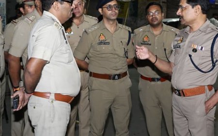 बुलंदशहर में मर्डर के बाद मेलों की सुरक्षा बढ़ाई:एसएसपी ने काली माता शोभायात्रा मार्ग का निरीक्षण किया, अधिकारियों को दिए जरूरी निर्देश