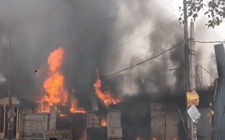 नोएडा एमिटी कॉलेज के पास अग्निकांड:मृतक सहिल के पिता ने सुरक्षा व्यवस्था पर उठाए सवाल, शिकायत पर पुलिस ने किया मुकदमा