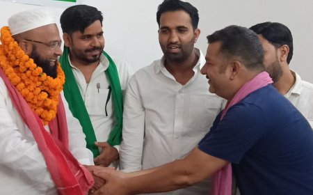 सपा ने आस मोहम्मद इलाही को जिला उपाध्यक्ष बनाया:विधानसभा चुनाव 2027 की तैयारियों के बीच मिली जिम्मेदारी, मेरठ सपा कार्यालय में बधाई मिली