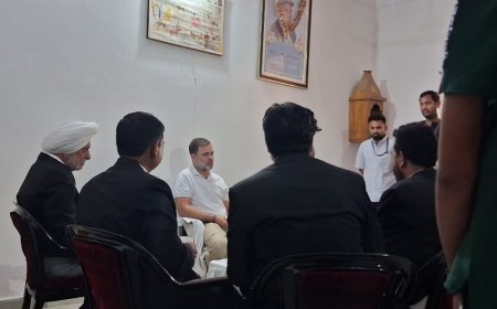 सुल्तानपुर में राहुल पर फैसला आने के बाद बजे ढोल-नगाड़े:पूर्व मंत्री ने 300 से अधिक गाड़ियों के काफिले से दिखाई ताकत